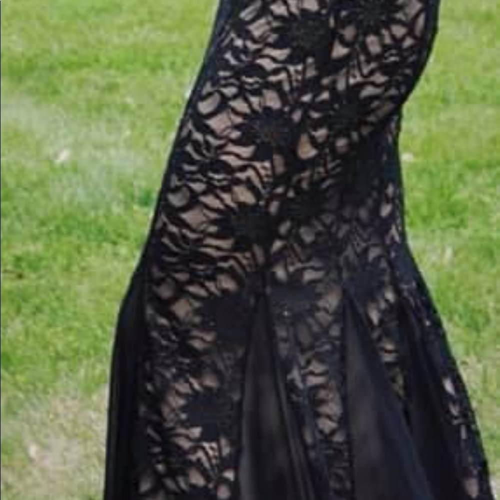 PROM DRESS!!!!!! - Picture 4 of 7